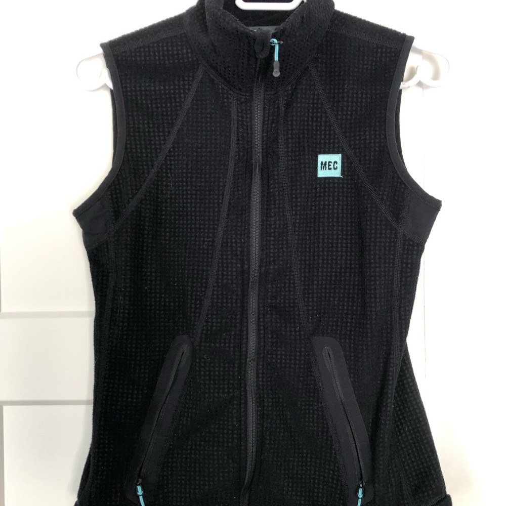 MEC Fitted Vest